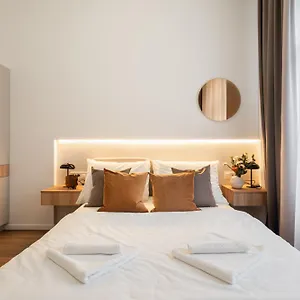 Boutique Suites, Location By Bqa Apartamento Budapest